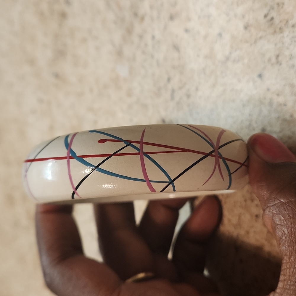 Bangle - Picture 2 of 3
